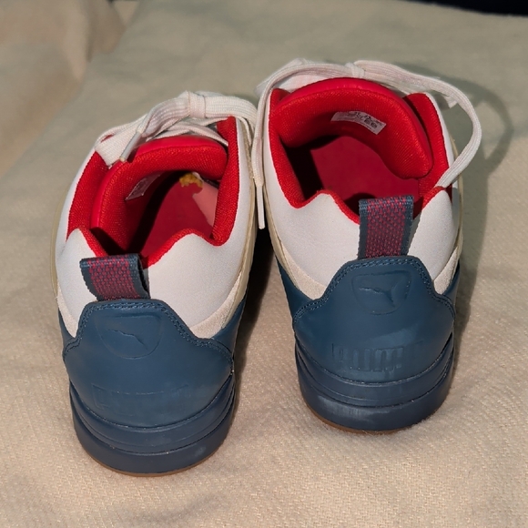 PUMA• Like New Men's Sneakers - Picture 5 of 6